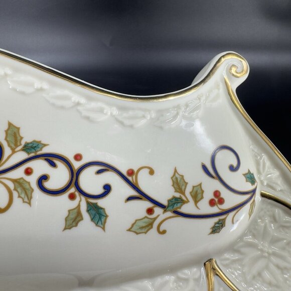 MIkasa Holiday Bloom Christmas Sleigh Centerpiece Fine China Retired New Sticker - Picture 6 of 16